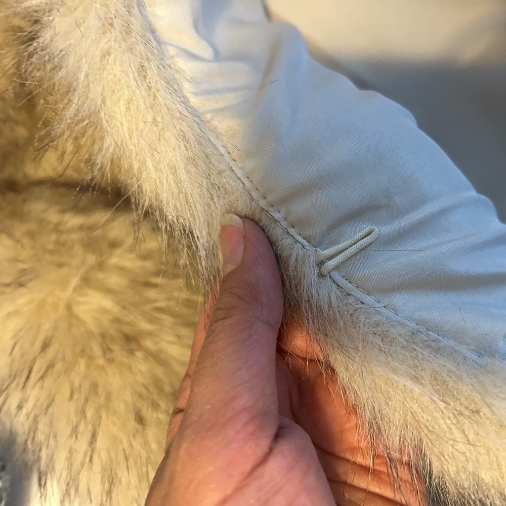 H&M Cream Faux Fur Vest - Picture 2 of 6